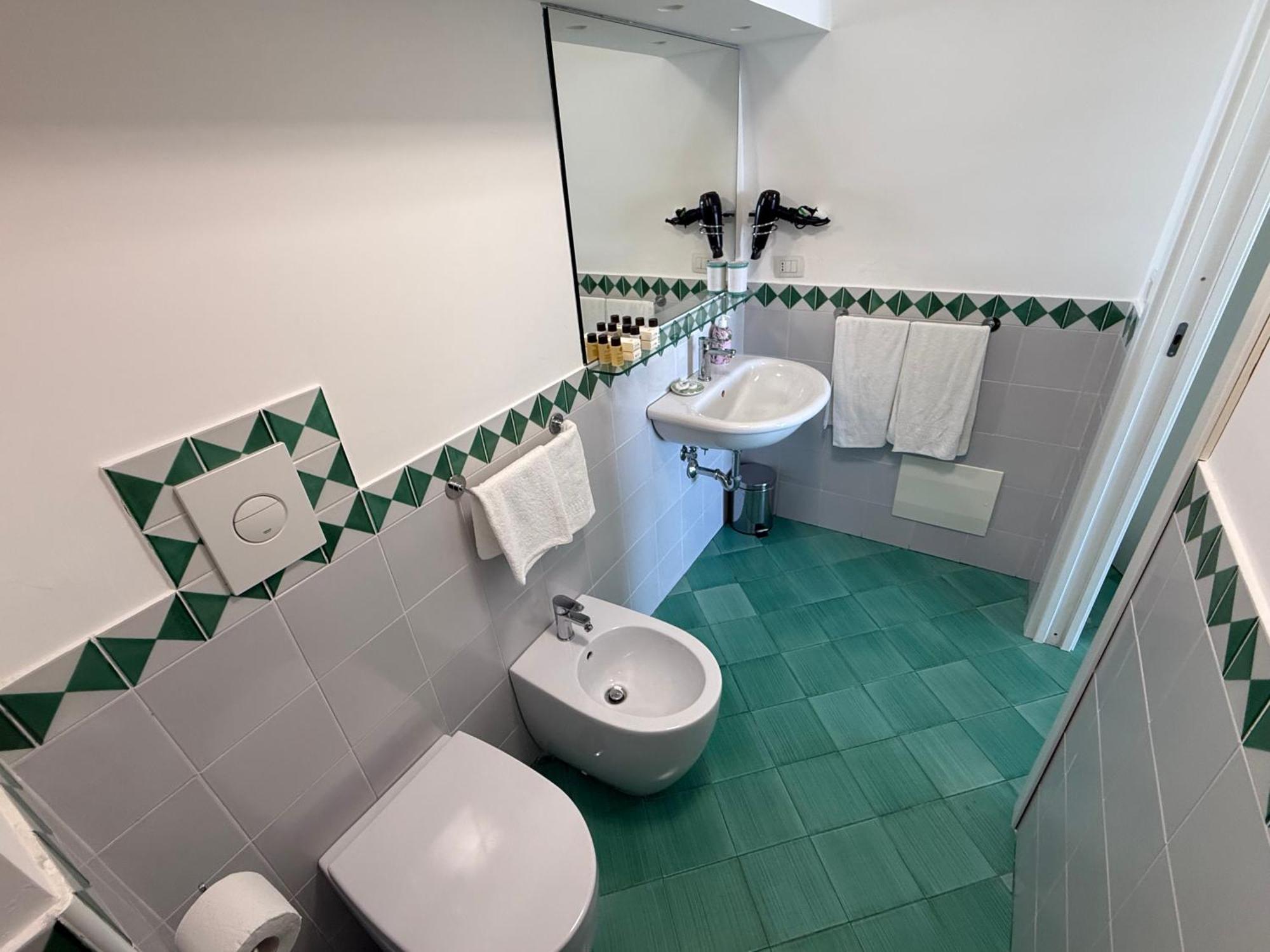 Casa Gabriella - Amalfi Coast - Free Parking - Full Sea View Villa Vietri Exterior foto